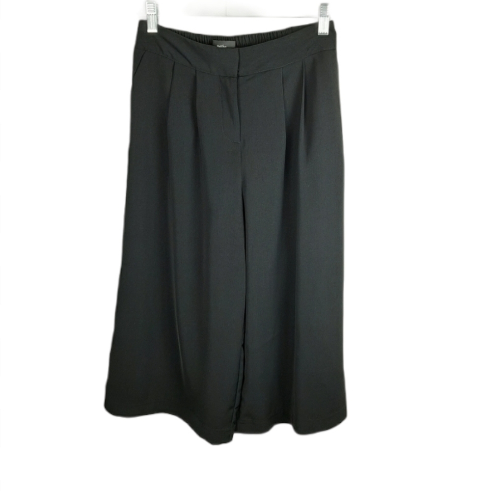 Mossimo Black Gaucho Pants
